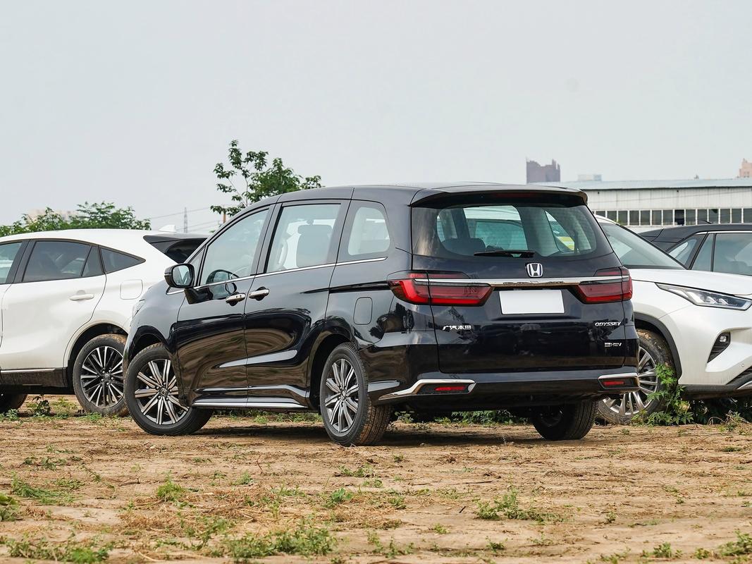 广汽本田商务车7座报价新款(广汽本田商务车七座图片)