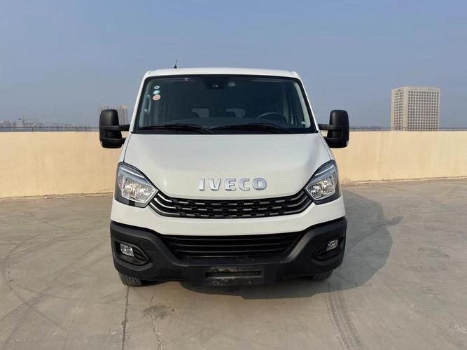 【依维柯欧胜房车,依维柯欧胜房车胎压多少】