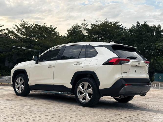 荣放2021款落地价,荣放suv落地价