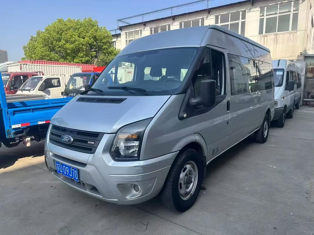 二手福特全顺7座商务车 二手福特全顺6座