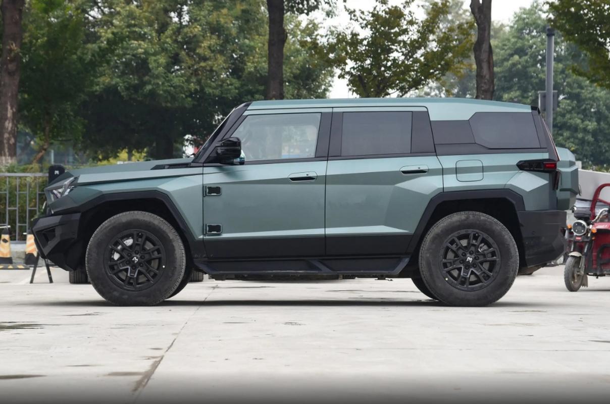 东风硬派越野车／东风硬派suv