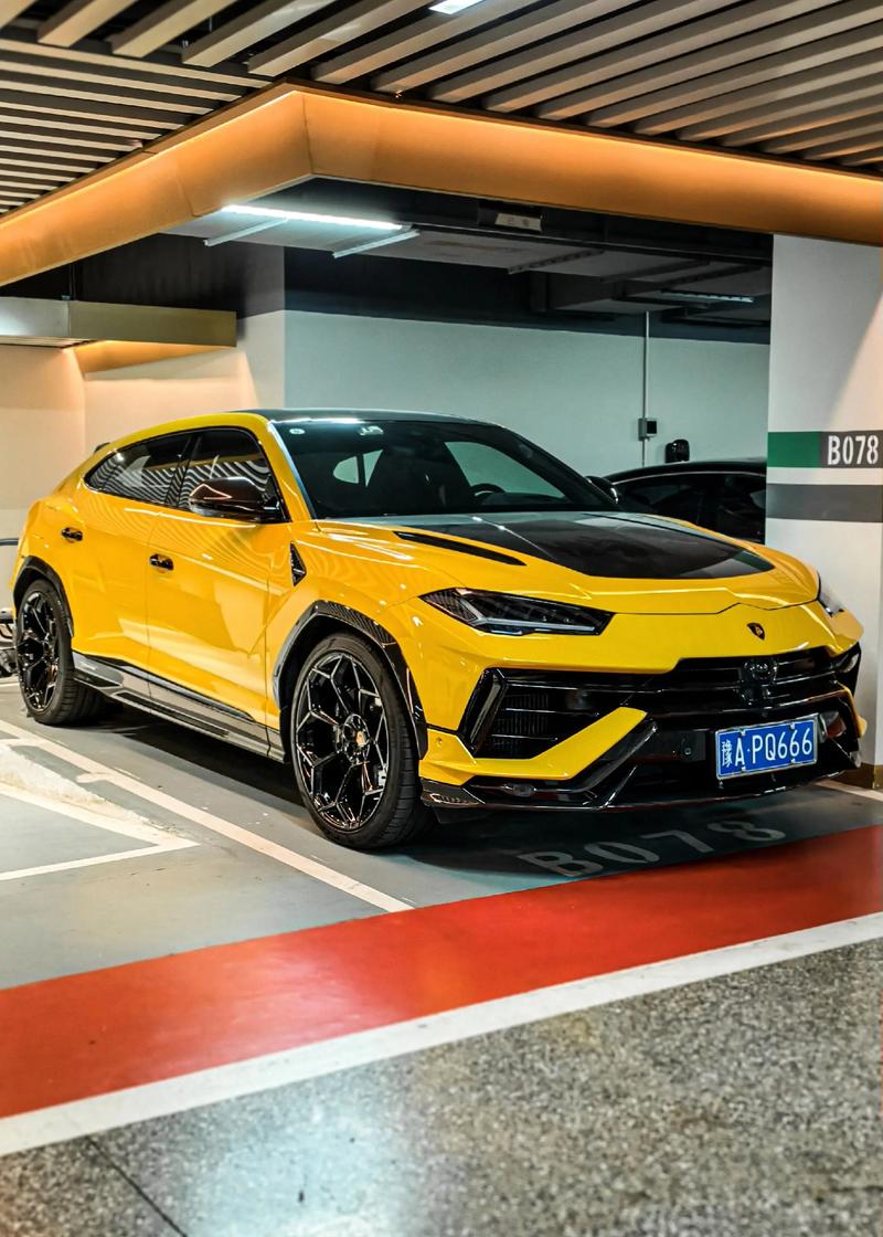 兰博基尼大黄蜂,兰博基尼大牛2025款售价