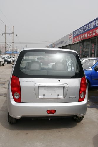 【哈飞赛马图片,哈飞赛马是什么车系】