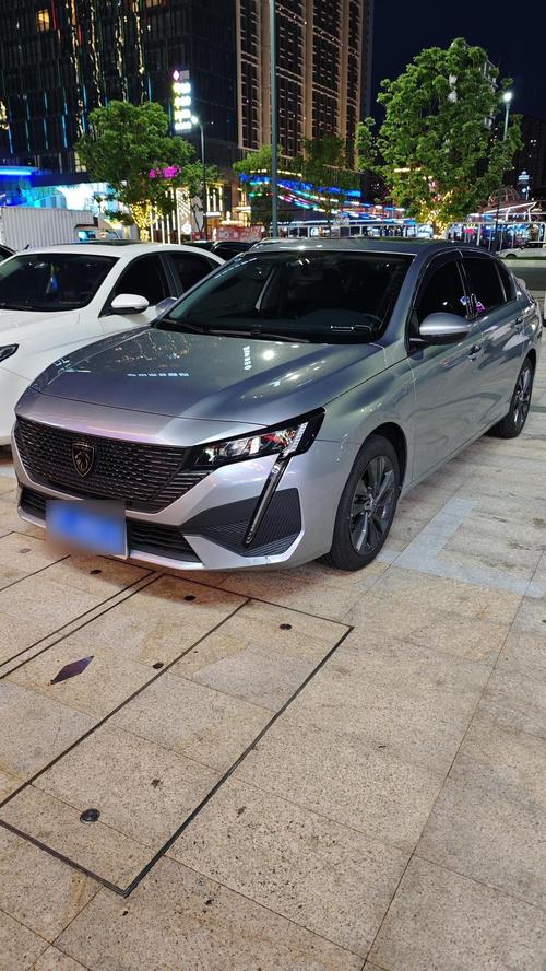 【408标致新款2022,408标致suv】