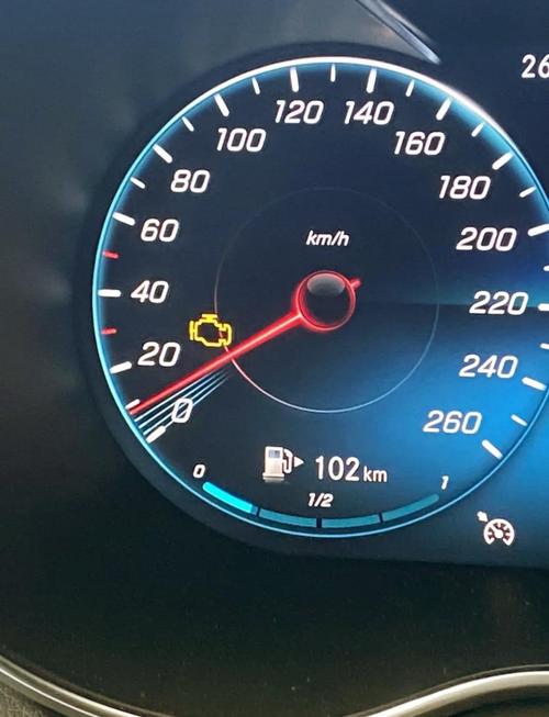 东风风光370发动机,东风风光370发动机故障灯亮读不到码